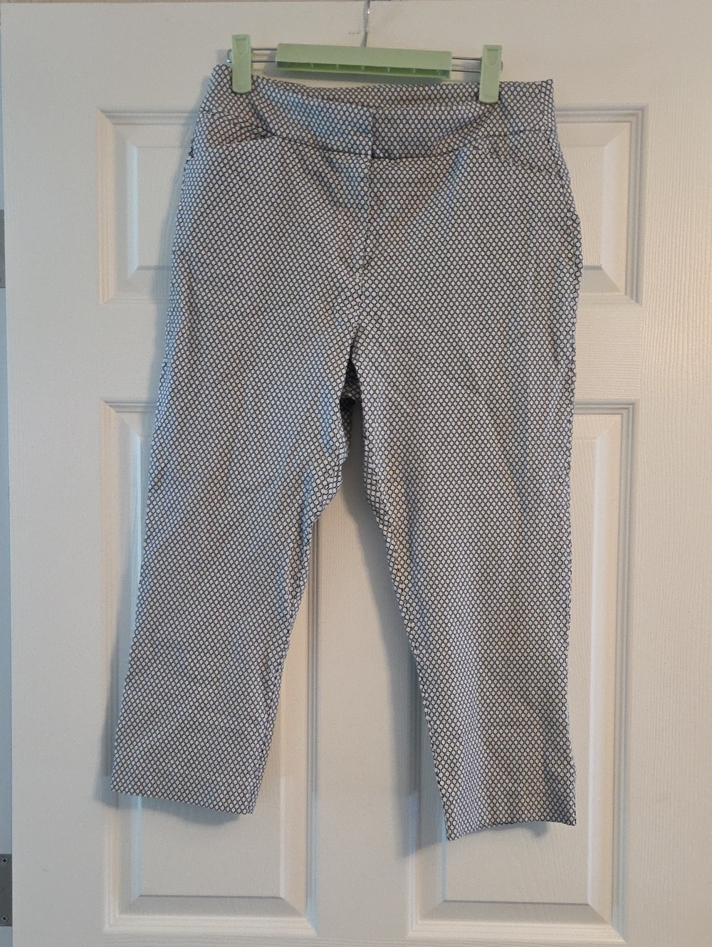 Attyre Black & White Diamond-Print Chinos